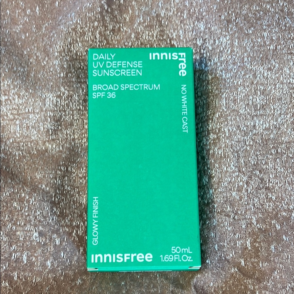 Daily UV Defense Sunscreen SPF 36 - Green